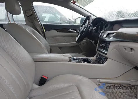 2013 Mercedes-Benz Cls 550 z USA, uszkodzony, nr VIN WDDLJ7DBXDA084171